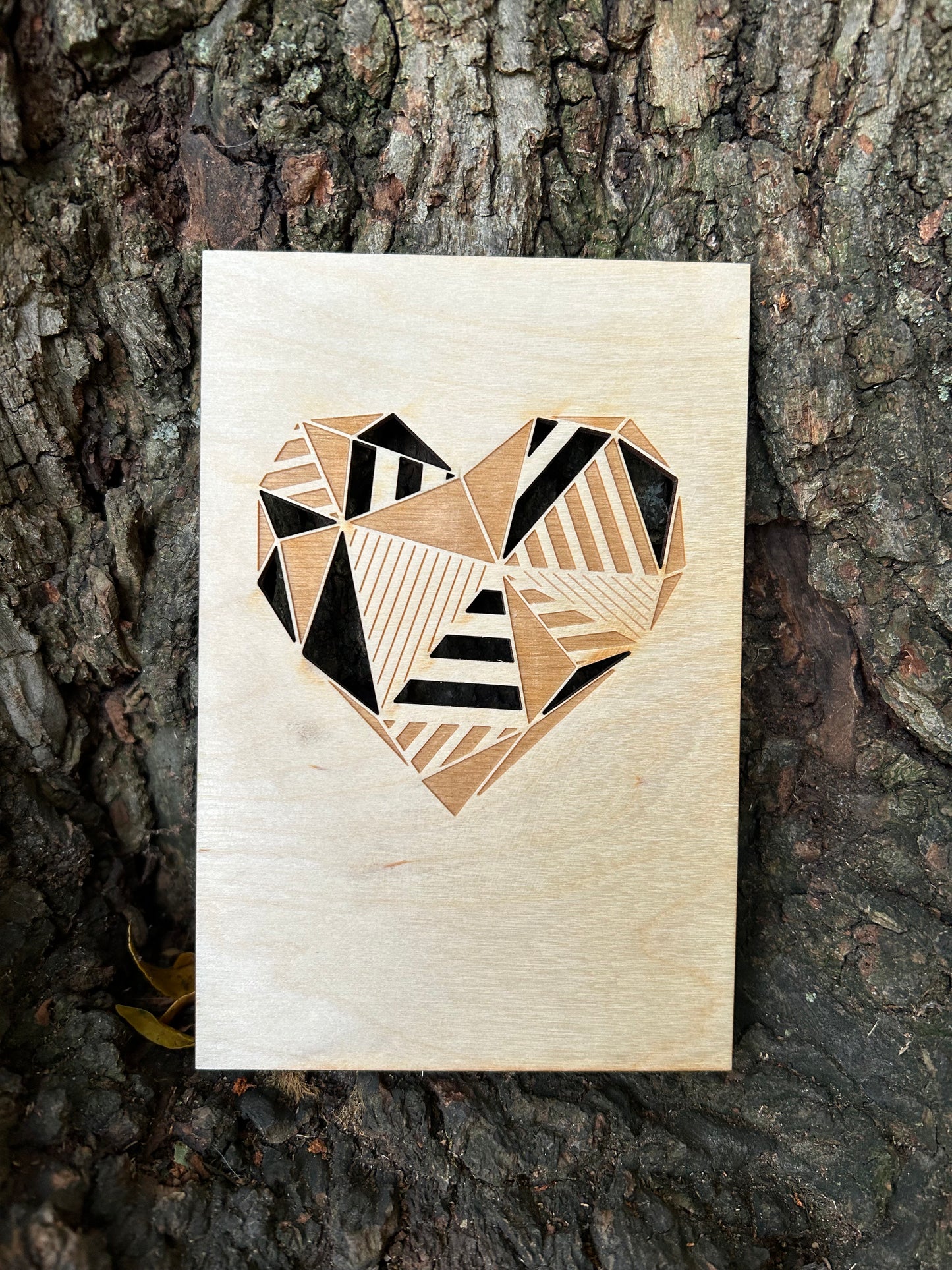 1 Geometrical Heart Wood Card