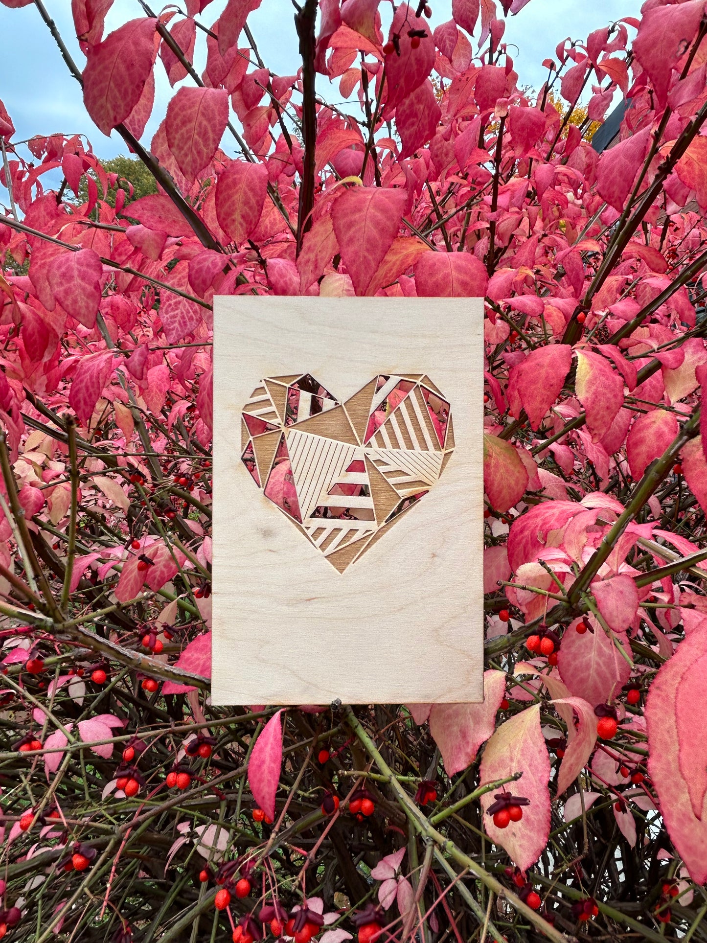 1 Geometrical Heart Wood Card